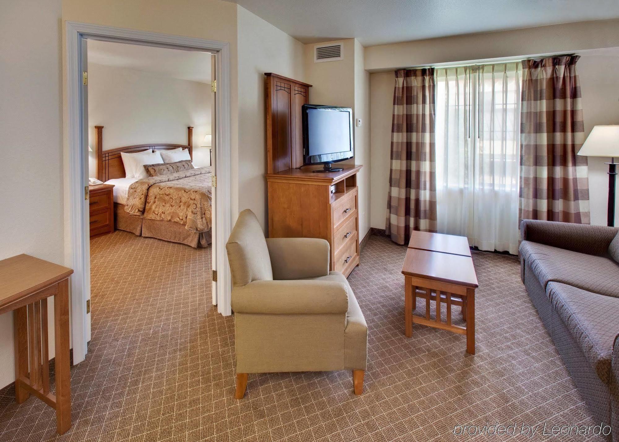 Staybridge Suites Sioux Falls At Empire Mall By Ihg Стая снимка